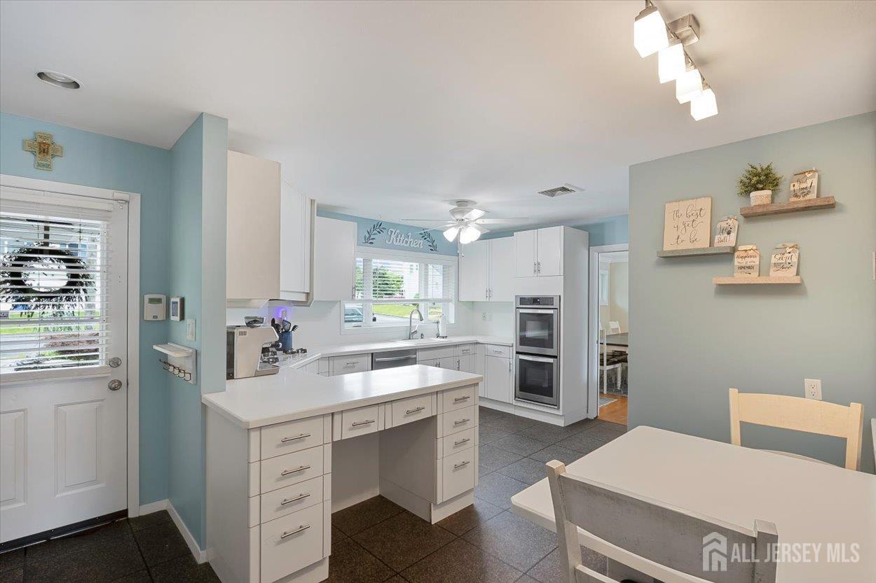 44 Lakeside Drive, Piscataway, New Jersey image 10