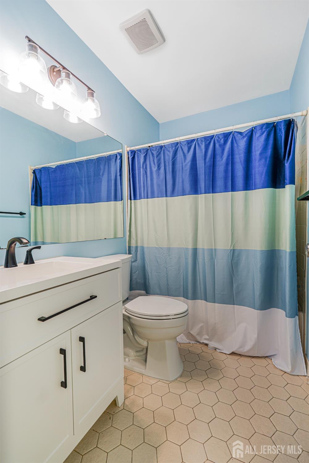 307 Palombi Court, East Brunswick, New Jersey image 25