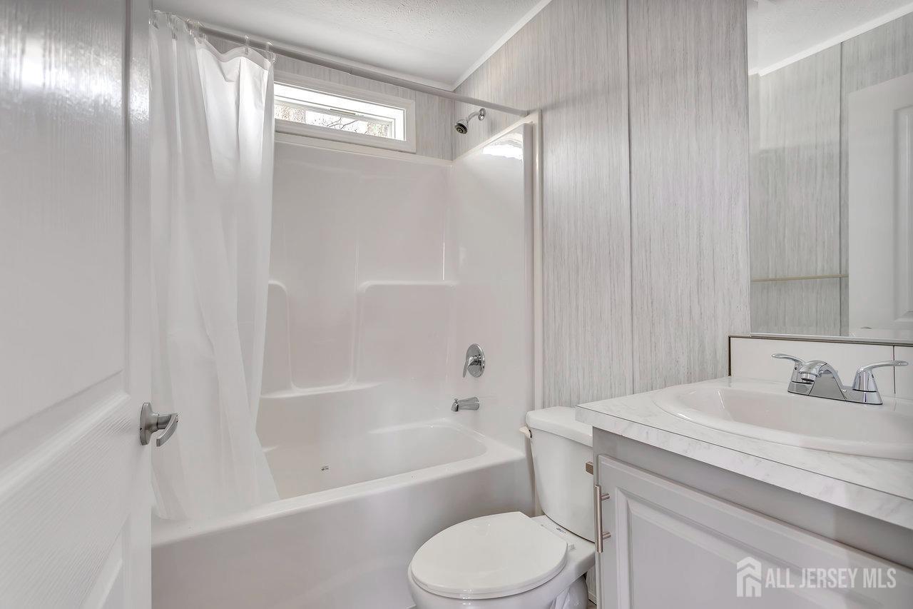 2505 Woodbridge Avenue, Edison, New Jersey image 3