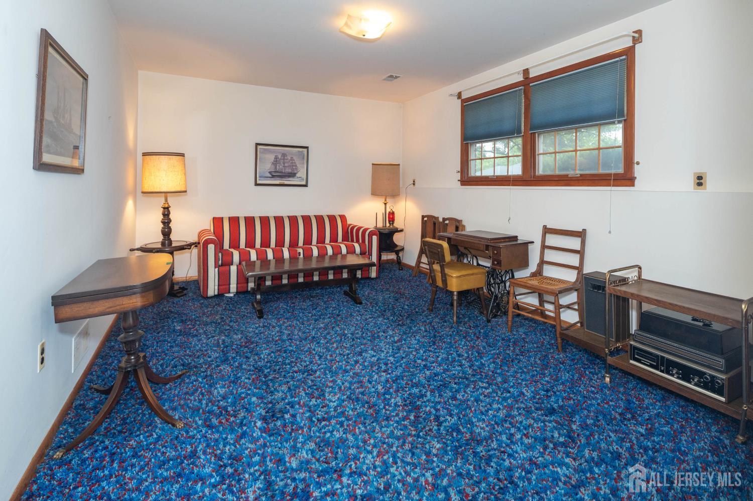 114 Redwood Avenue, Edison, New Jersey image 23