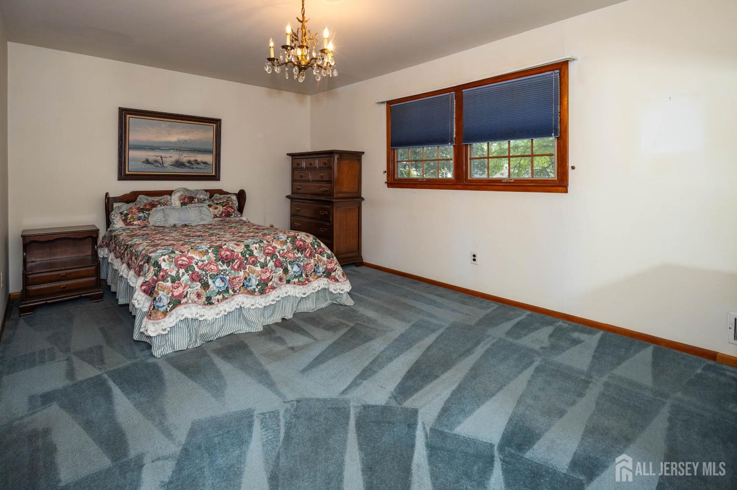 114 Redwood Avenue, Edison, New Jersey image 15