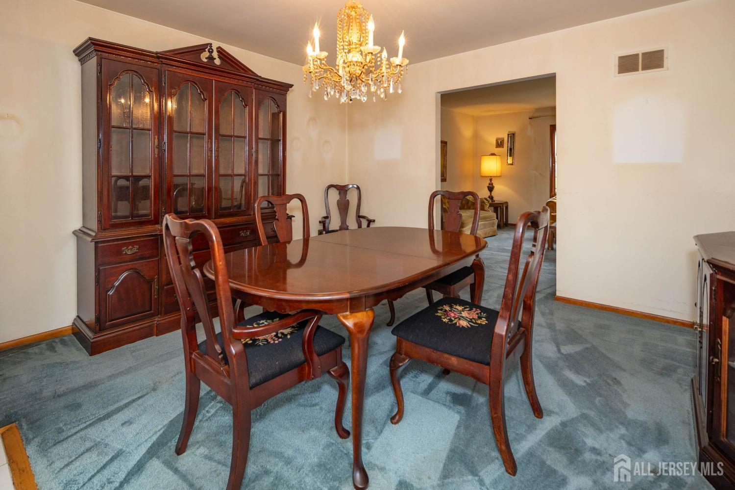 114 Redwood Avenue, Edison, New Jersey image 10