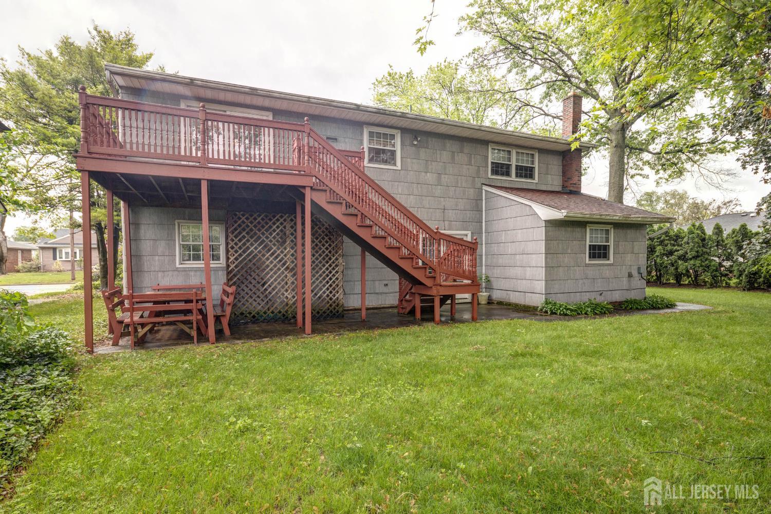 114 Redwood Avenue, Edison, New Jersey image 25