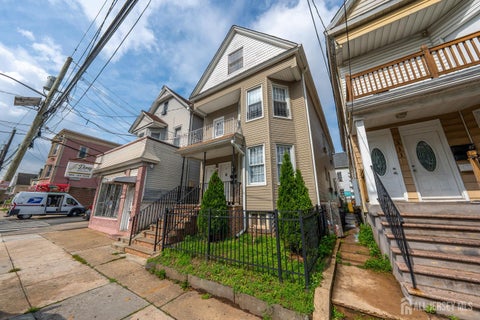 Multifamily For Sale - 313 Washington Avenue<br/> Union County, Elizabeth, NJ 07202