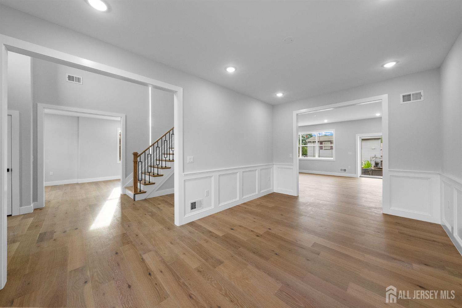 75 Jefferson Boulevard, Edison, New Jersey image 13