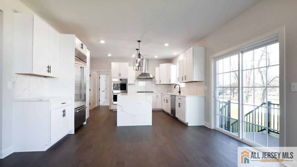 North Brunswick, New Jersey, 08850, United States, 5 Bedrooms Bedrooms, ,4 BathroomsBathrooms,Residential,Contingent,2036388