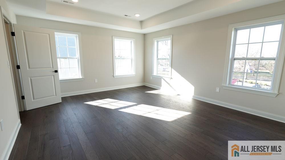 North Brunswick, New Jersey, 08850, United States, 5 Bedrooms Bedrooms, ,4 BathroomsBathrooms,Residential,Contingent,2036388
