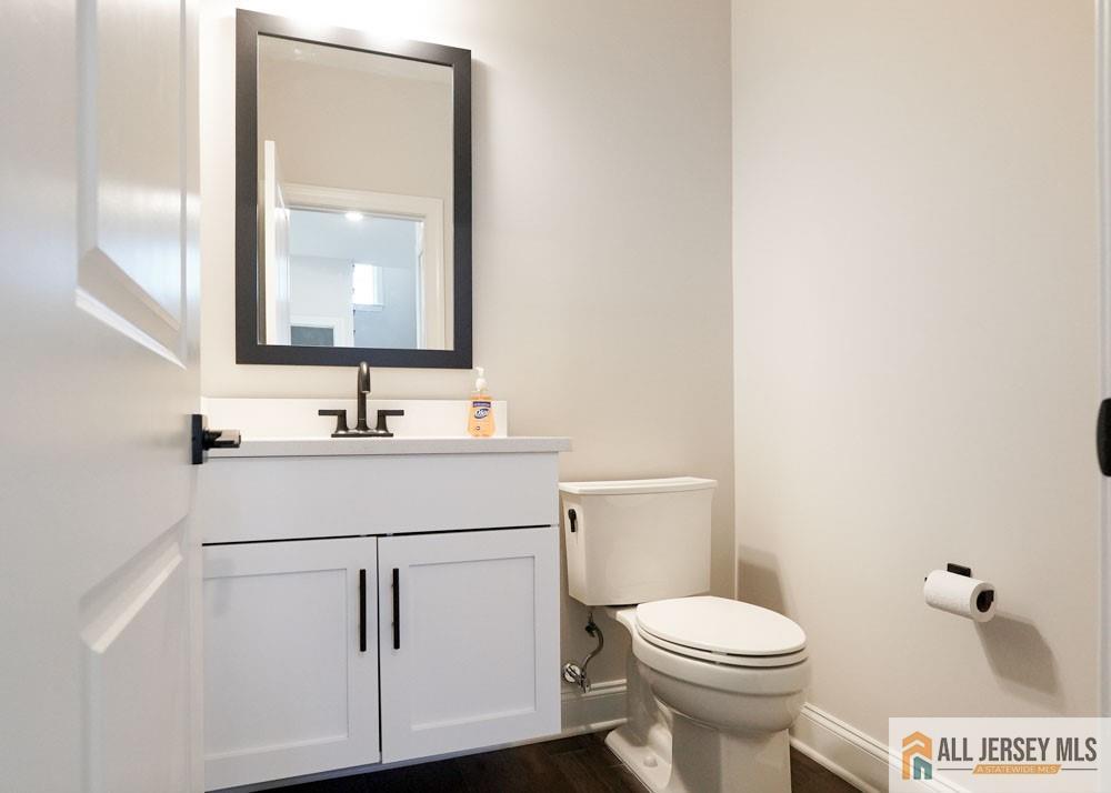 North Brunswick, New Jersey, 08850, United States, 5 Bedrooms Bedrooms, ,4 BathroomsBathrooms,Residential,Contingent,2036388