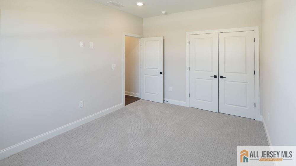 North Brunswick, New Jersey, 08850, United States, 5 Bedrooms Bedrooms, ,4 BathroomsBathrooms,Residential,Contingent,2036388