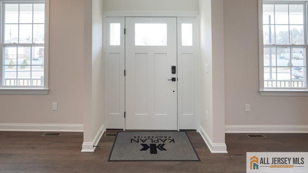 North Brunswick, New Jersey, 08850, United States, 5 Bedrooms Bedrooms, ,4 BathroomsBathrooms,Residential,Contingent,2036388