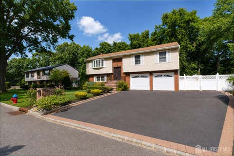Homes For Sale - 22 Sherwood Lane<br/> Old Bridge, NJ 08857