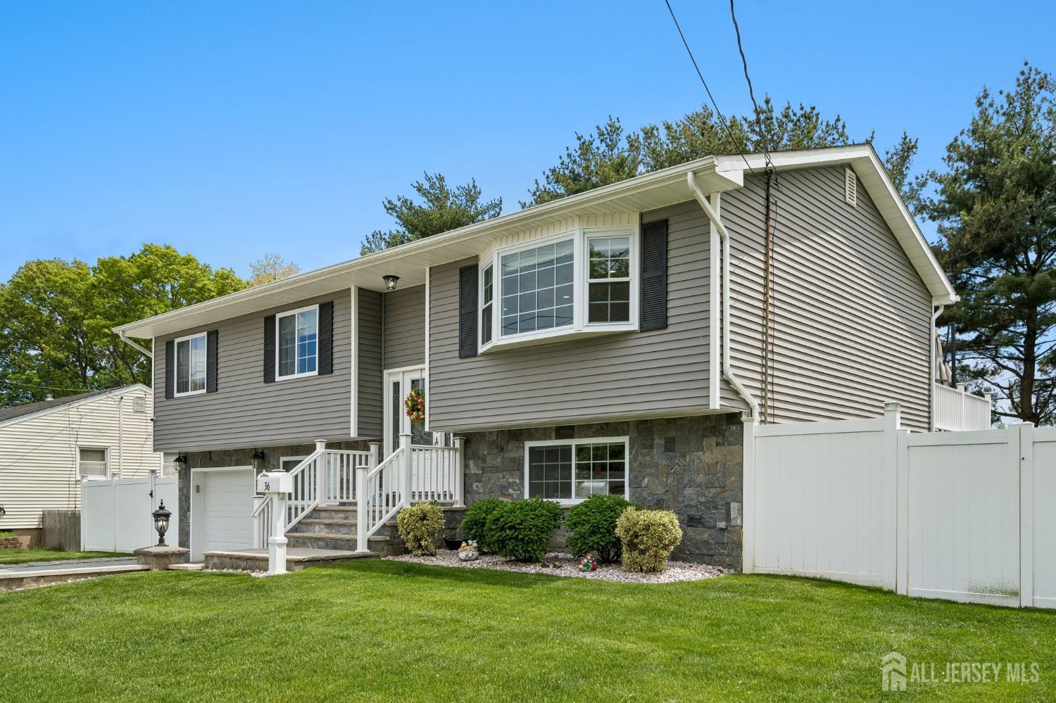 36 Colin Drive