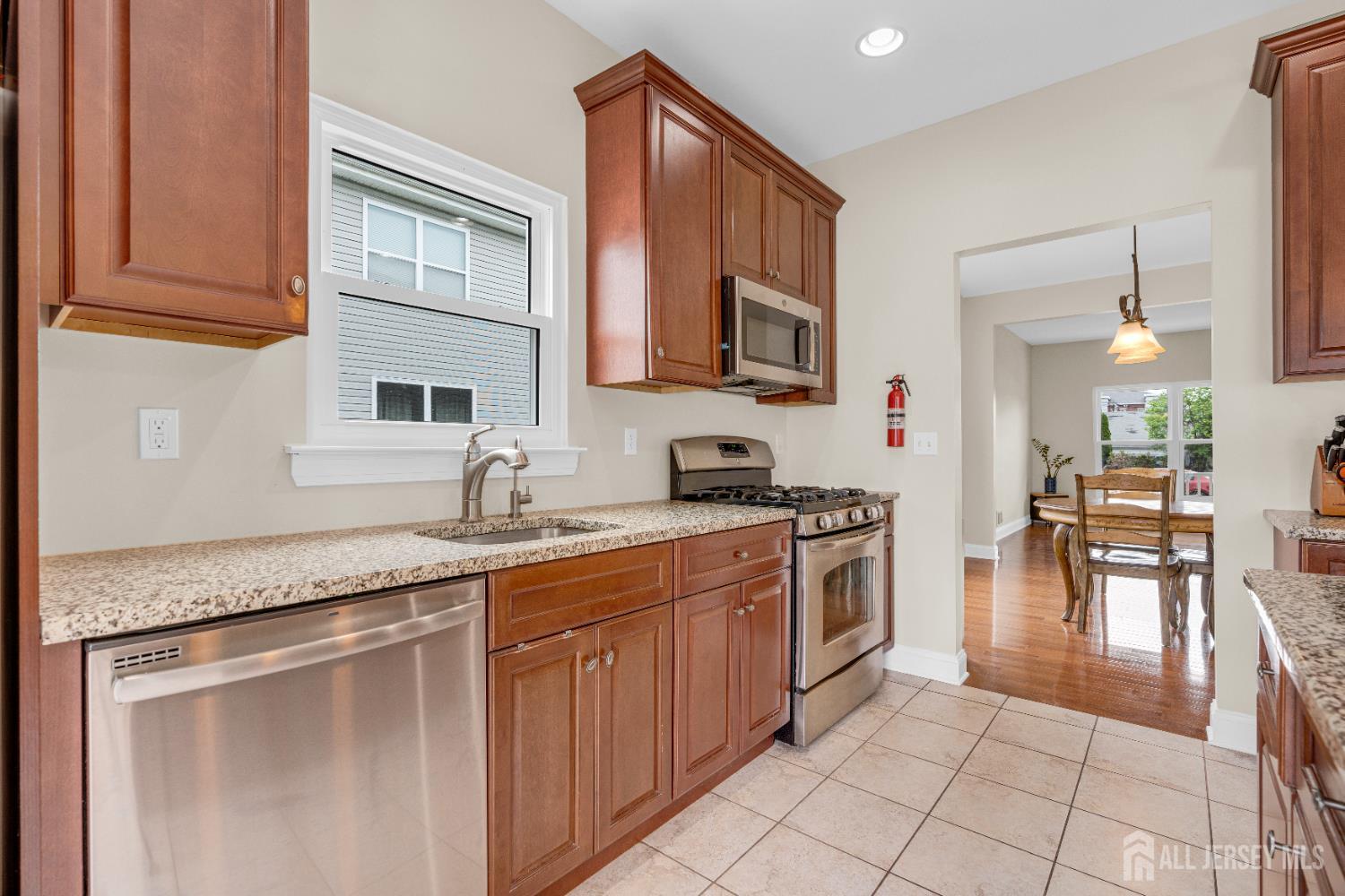 51 N Smith Street, Avenel, New Jersey image 19