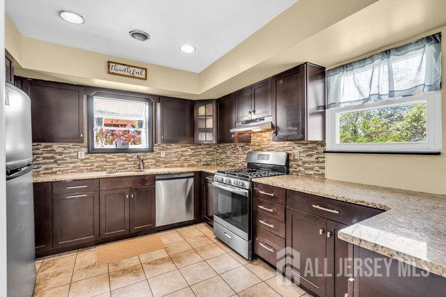 10 Barre Drive, Howell, New Jersey image 14