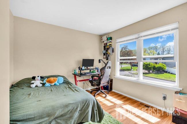 10 Barre Drive, Howell, New Jersey image 21