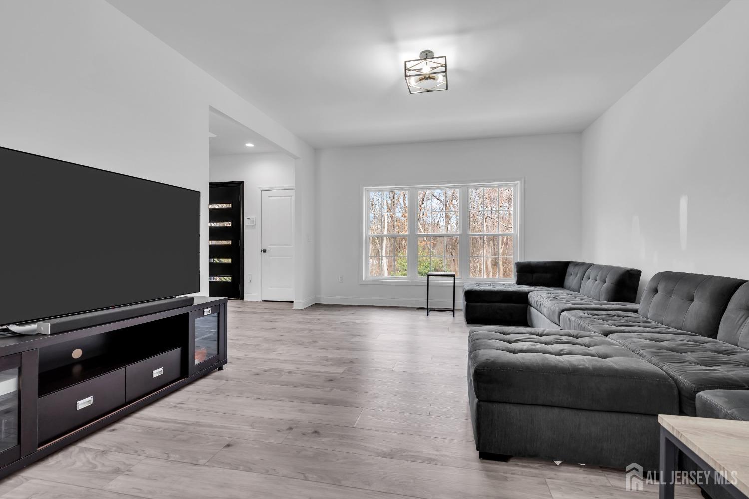 131-B Dutch Road, East Brunswick, New Jersey image 12