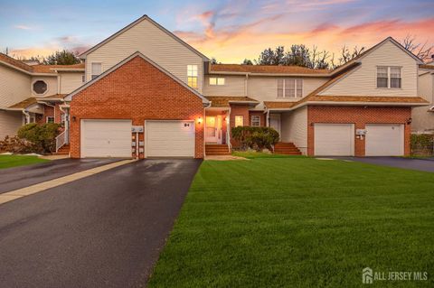 Condo For Sale - 84 Drew Court<br/> Manalapan, NJ 07726