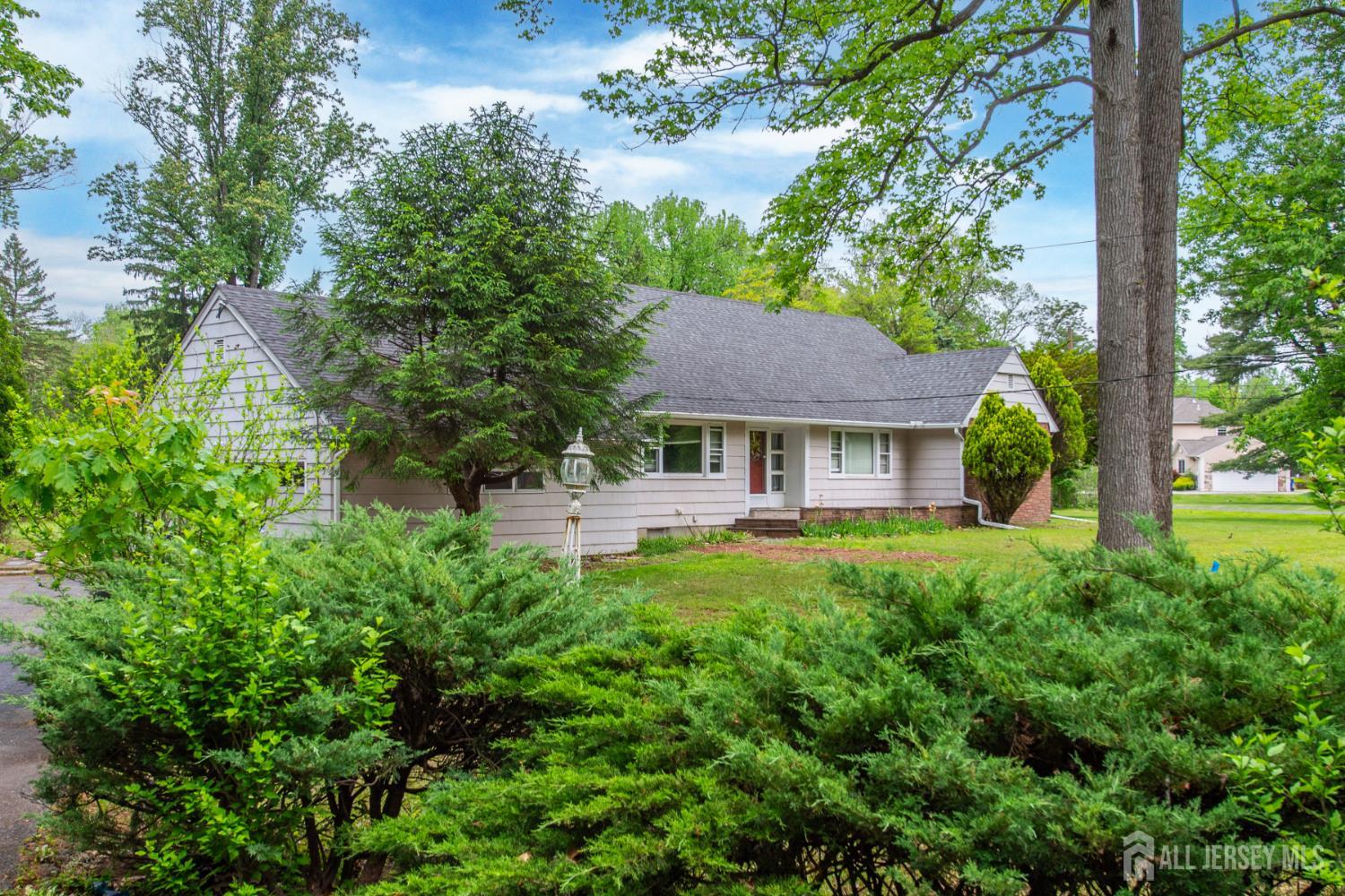 108 Midwood Way, Colonia, New Jersey image 3