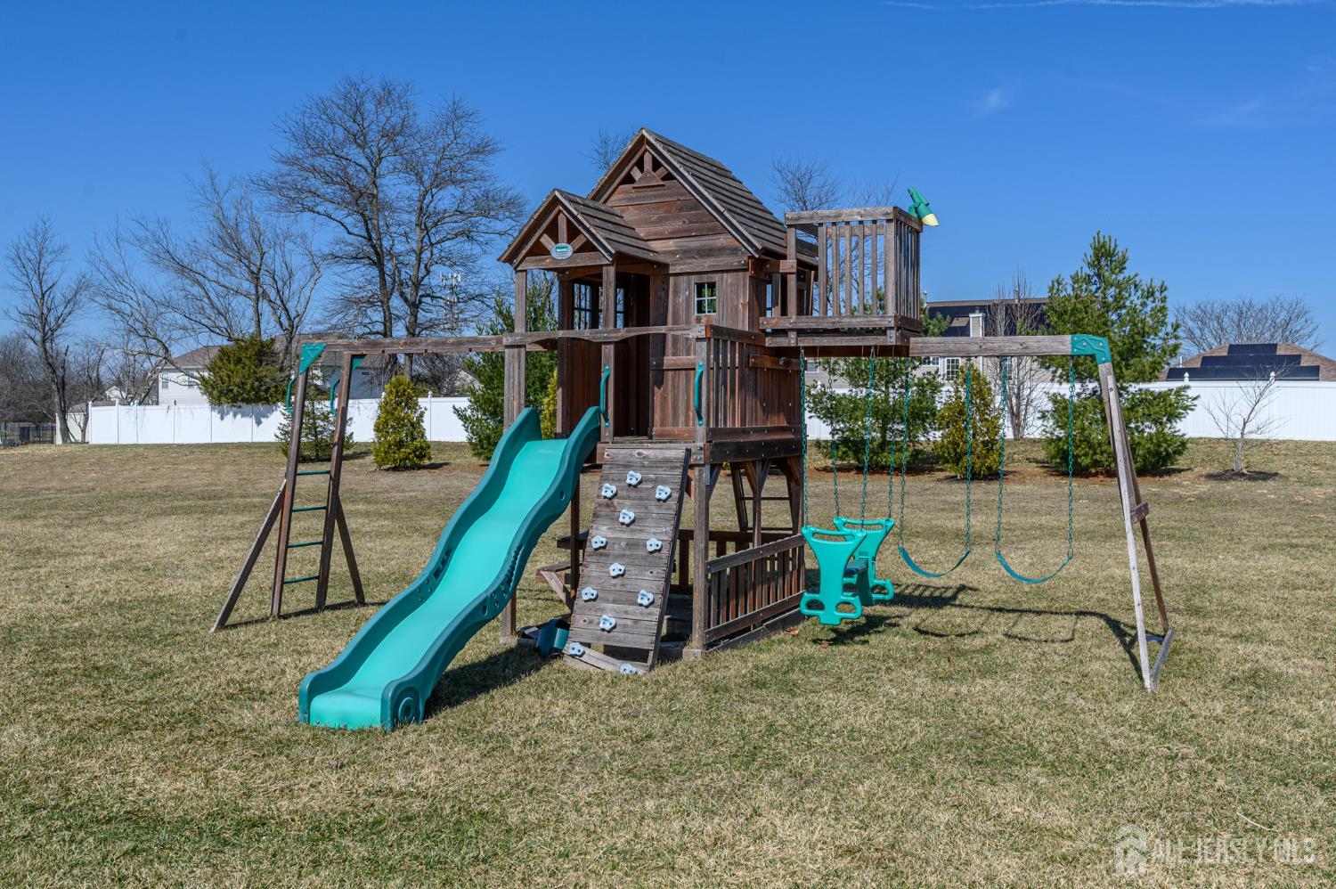 Allentown, New Jersey, 08501, United States, 4 Bedrooms Bedrooms, ,5 BathroomsBathrooms,Residential,Active,2025204