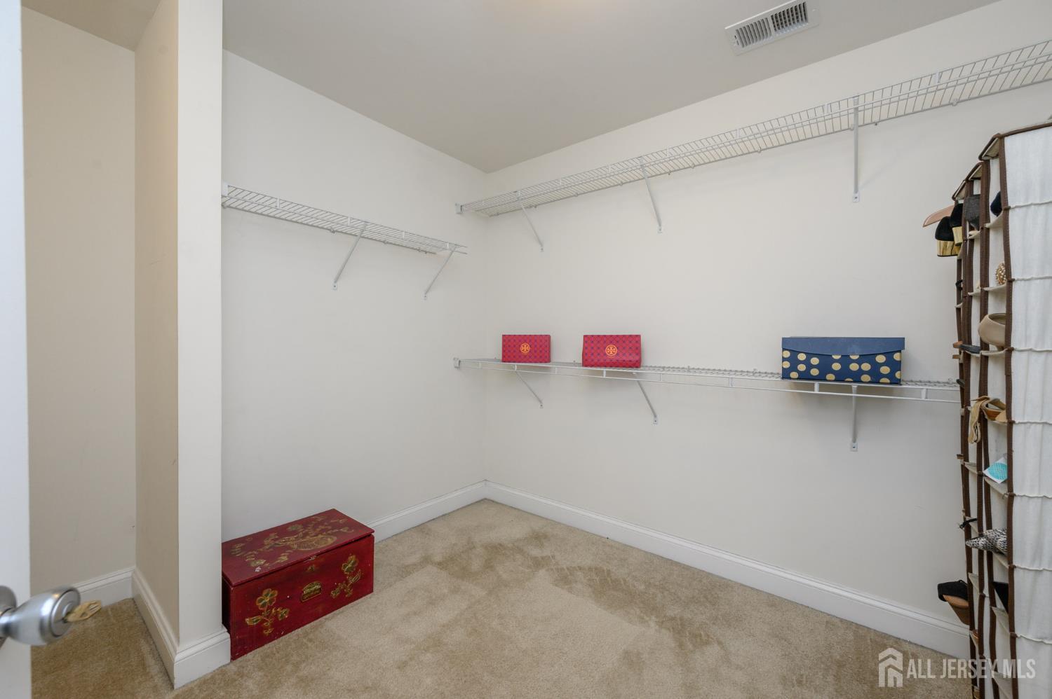 Allentown, New Jersey, 08501, United States, 4 Bedrooms Bedrooms, ,5 BathroomsBathrooms,Residential,Active,2025204