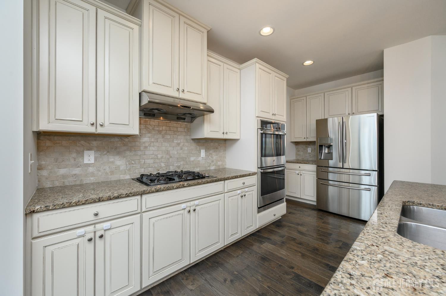 Allentown, New Jersey, 08501, United States, 4 Bedrooms Bedrooms, ,5 BathroomsBathrooms,Residential,Active,2025204