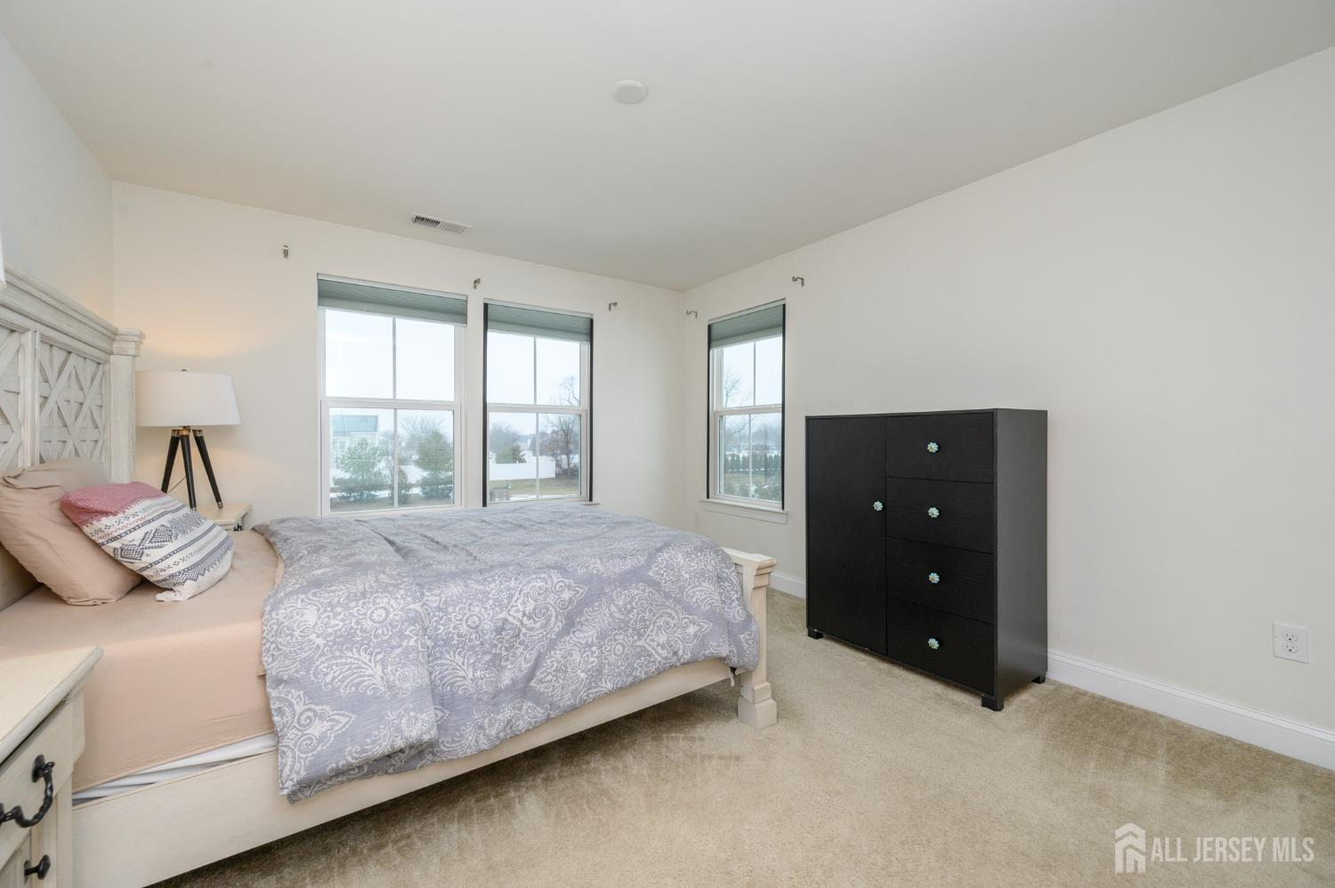Allentown, New Jersey, 08501, United States, 4 Bedrooms Bedrooms, ,5 BathroomsBathrooms,Residential,Active,2025204