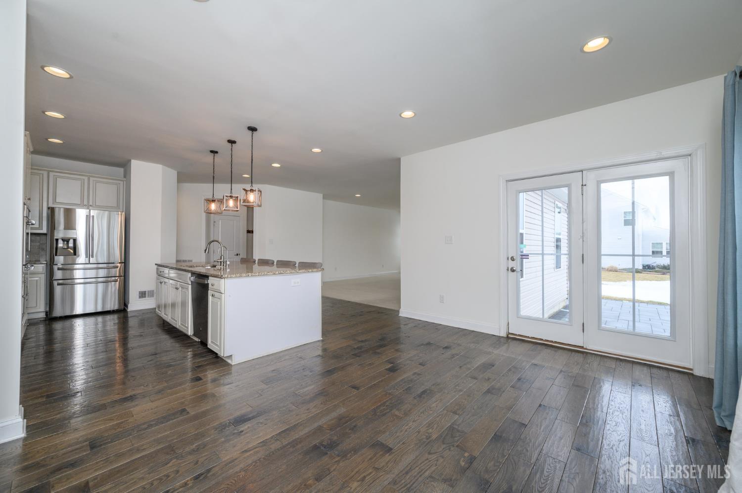 Allentown, New Jersey, 08501, United States, 4 Bedrooms Bedrooms, ,5 BathroomsBathrooms,Residential,Active,2025204