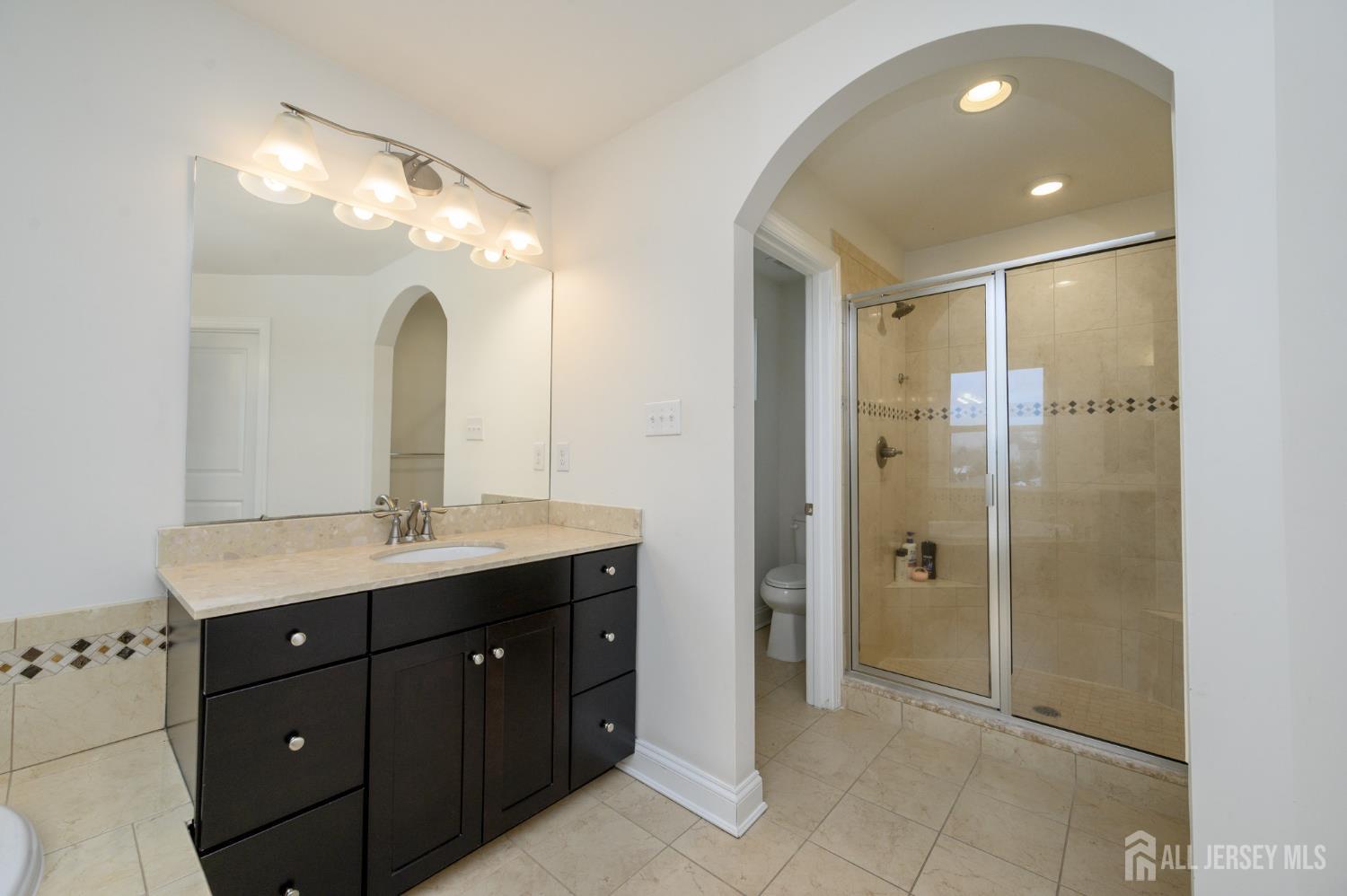 Allentown, New Jersey, 08501, United States, 4 Bedrooms Bedrooms, ,5 BathroomsBathrooms,Residential,Active,2025204