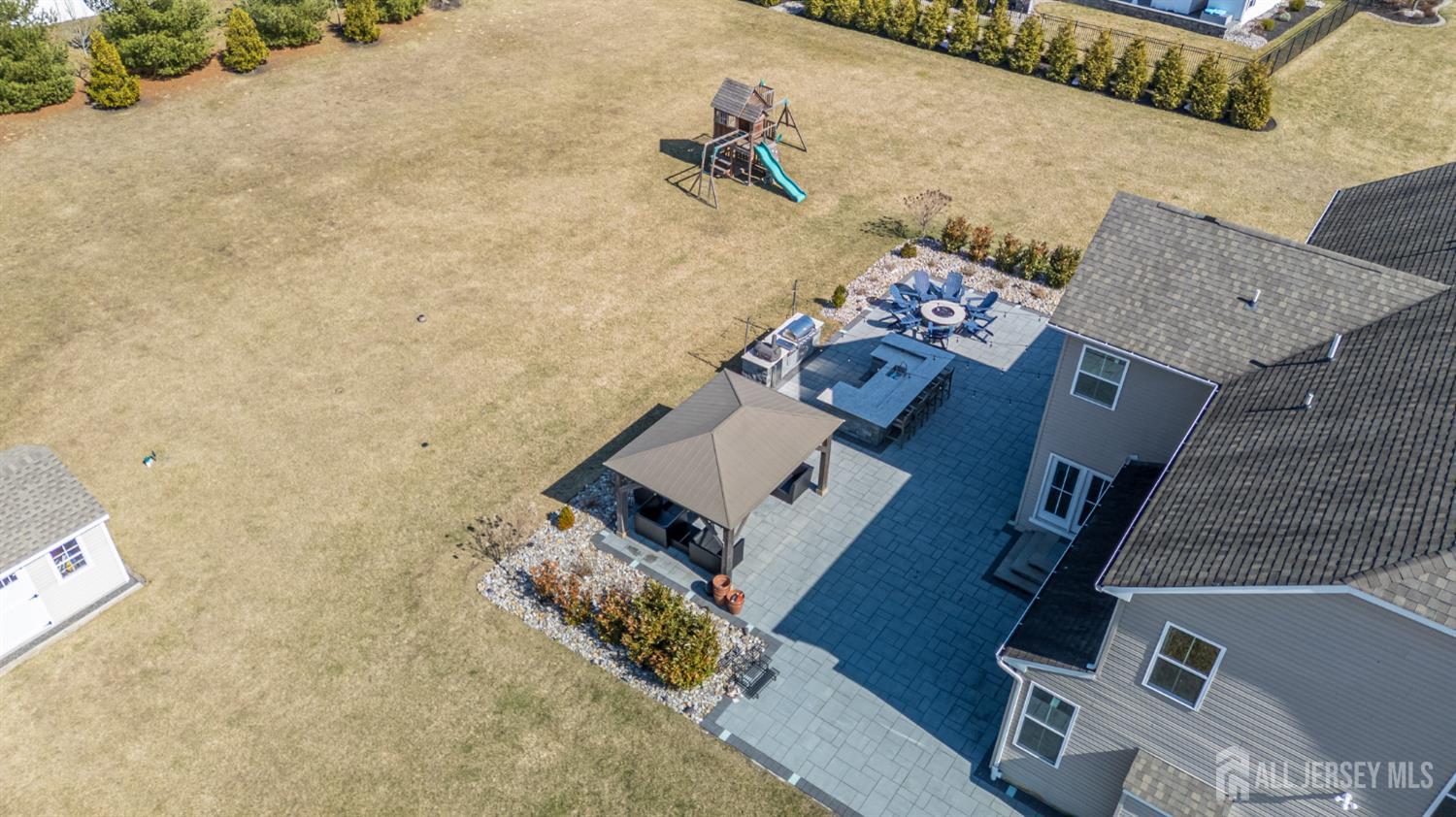 Allentown, New Jersey, 08501, United States, 4 Bedrooms Bedrooms, ,5 BathroomsBathrooms,Residential,Active,2025204