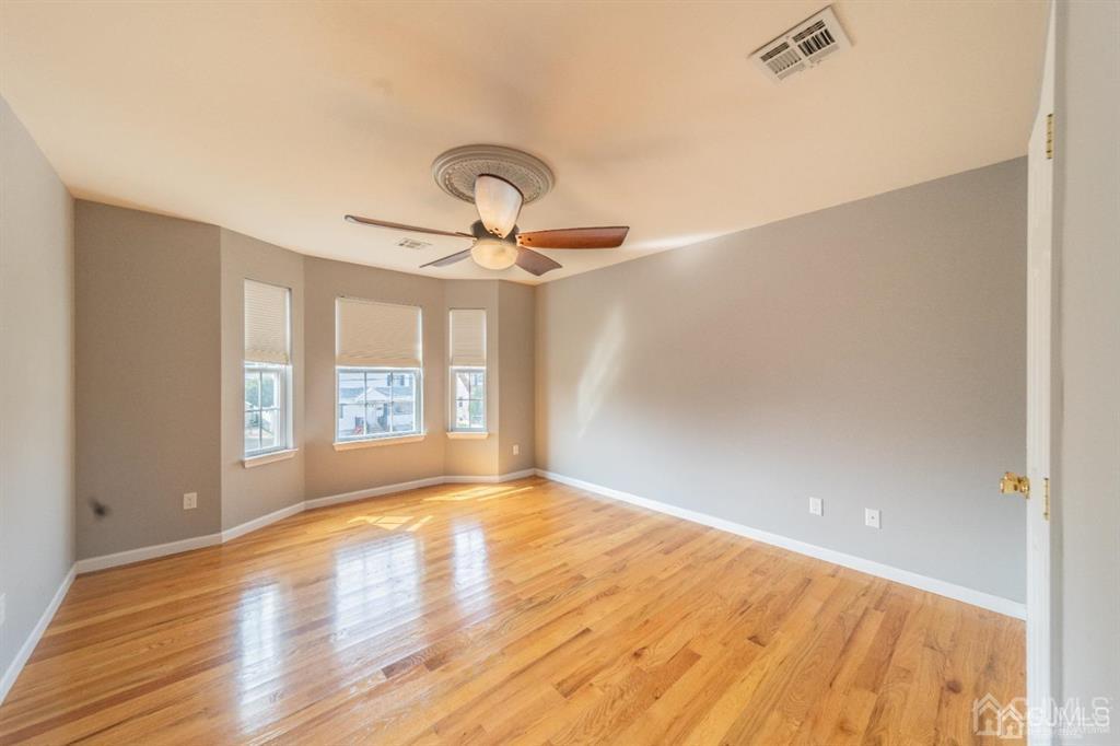 58 S Whittier Street, Carteret, New Jersey image 13