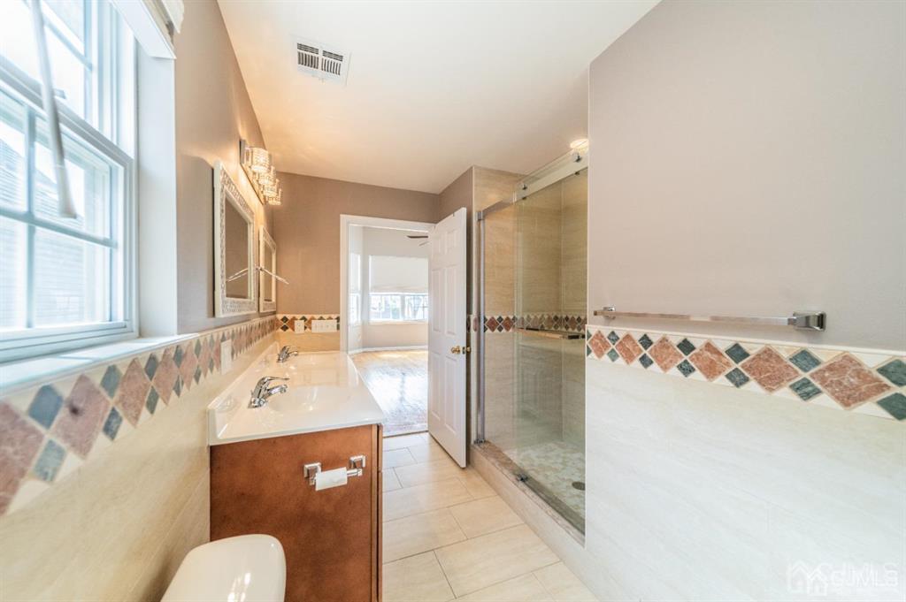 58 S Whittier Street, Carteret, New Jersey image 12