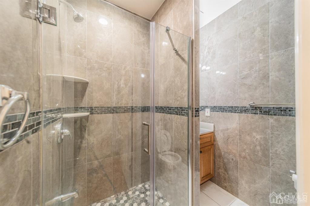 58 S Whittier Street, Carteret, New Jersey image 6