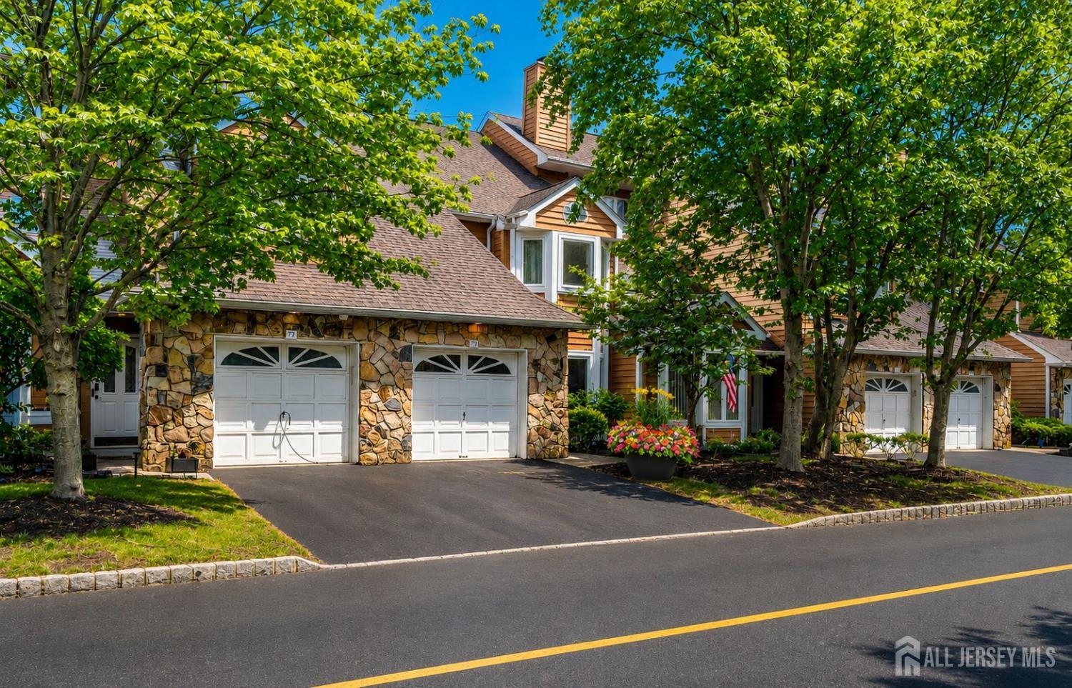 Photo 1 of 39 — 73 Chatsworth Court, Edison, NJ 08820