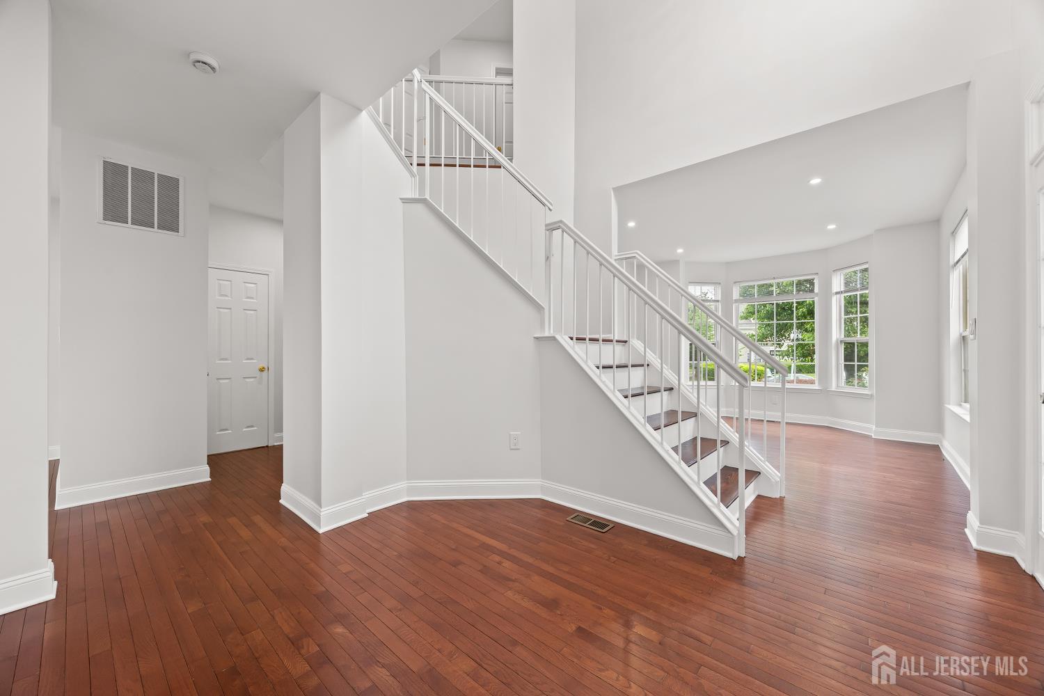 19 Grossweiler Lane, Parlin, New Jersey image 6
