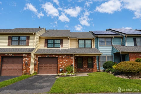 Townhouse For Sale - 19 Rush Court<br/> East Brunswick, NJ 08816