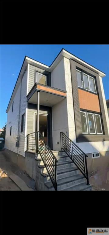 374 Oak Street, Perth Amboy, New Jersey image 1