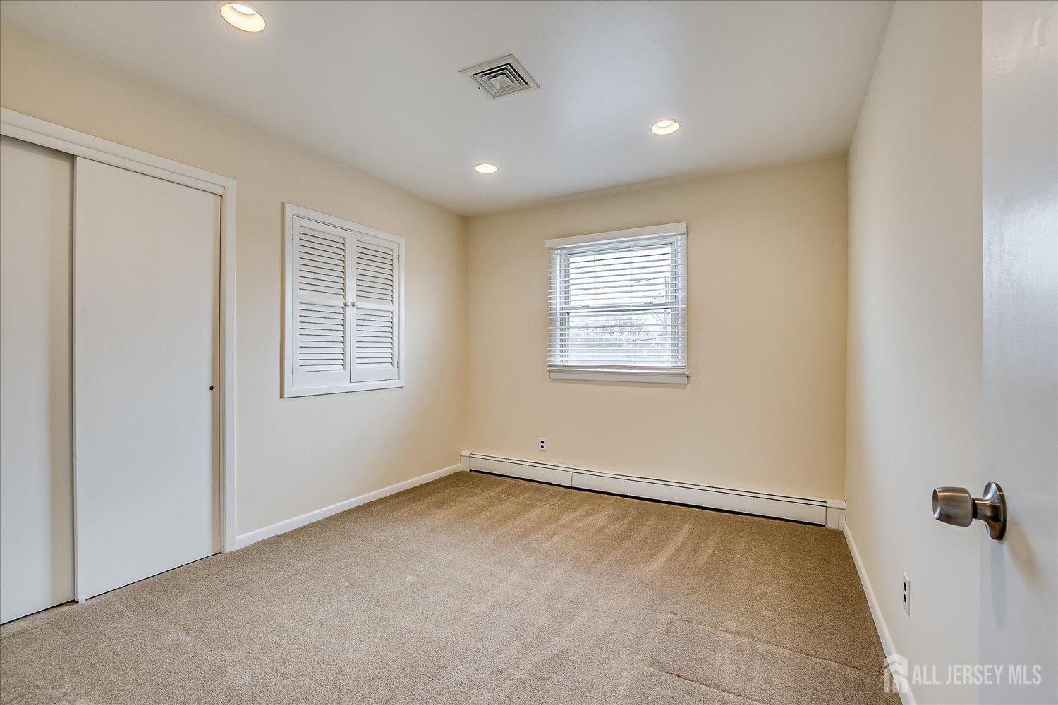 17 Hallo Street, Edison, New Jersey image 22