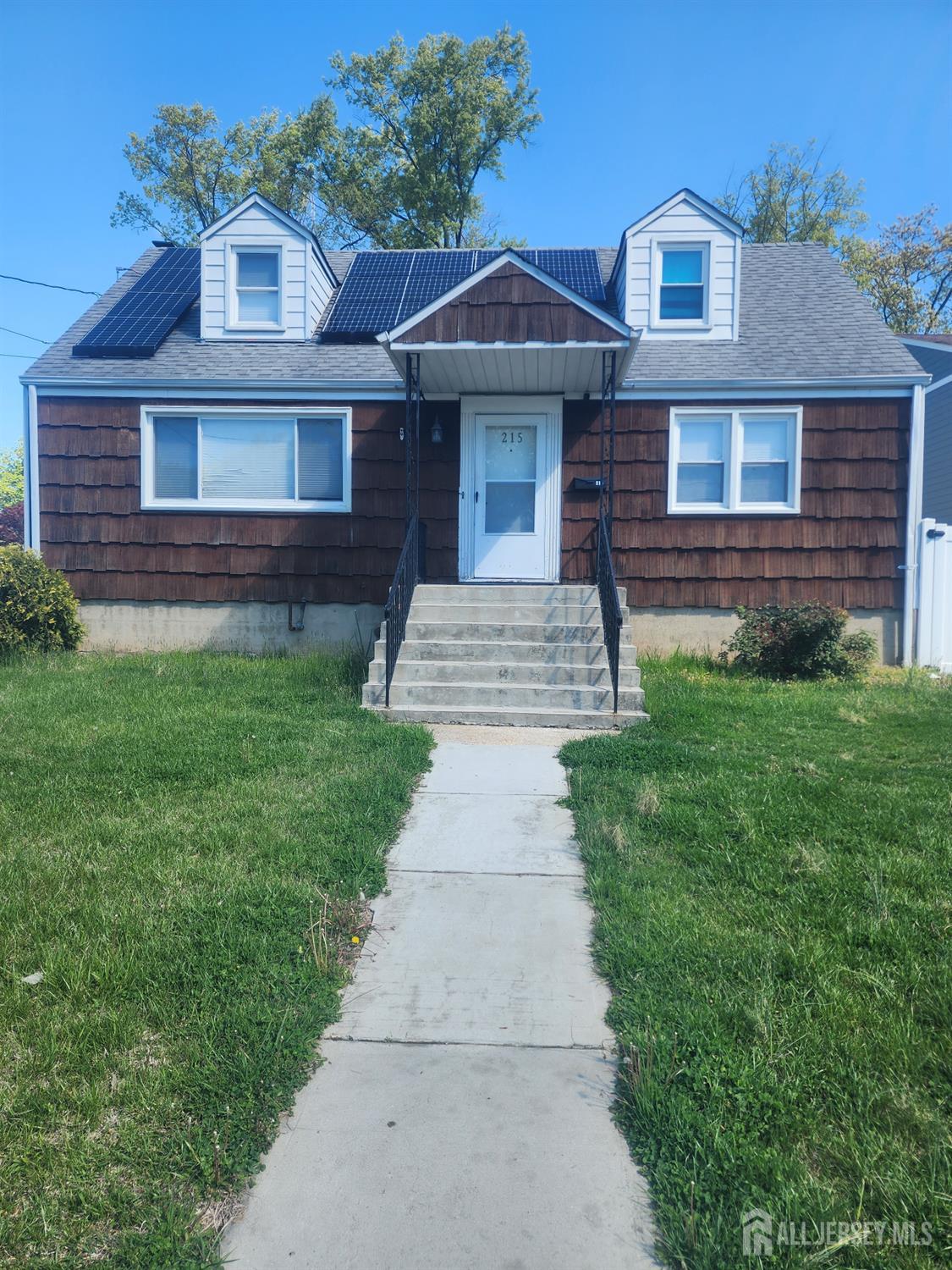 Photo 1 of 16 — 215 Summit Avenue, Fords, NJ 08863
