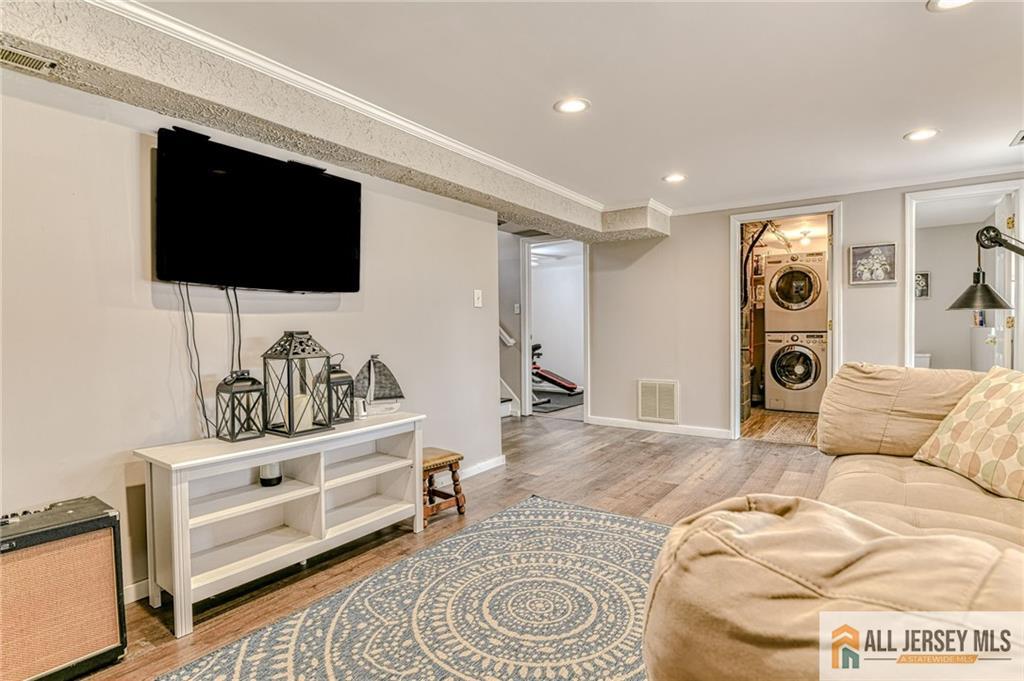 38 Frost Avenue, East Brunswick, New Jersey image 22