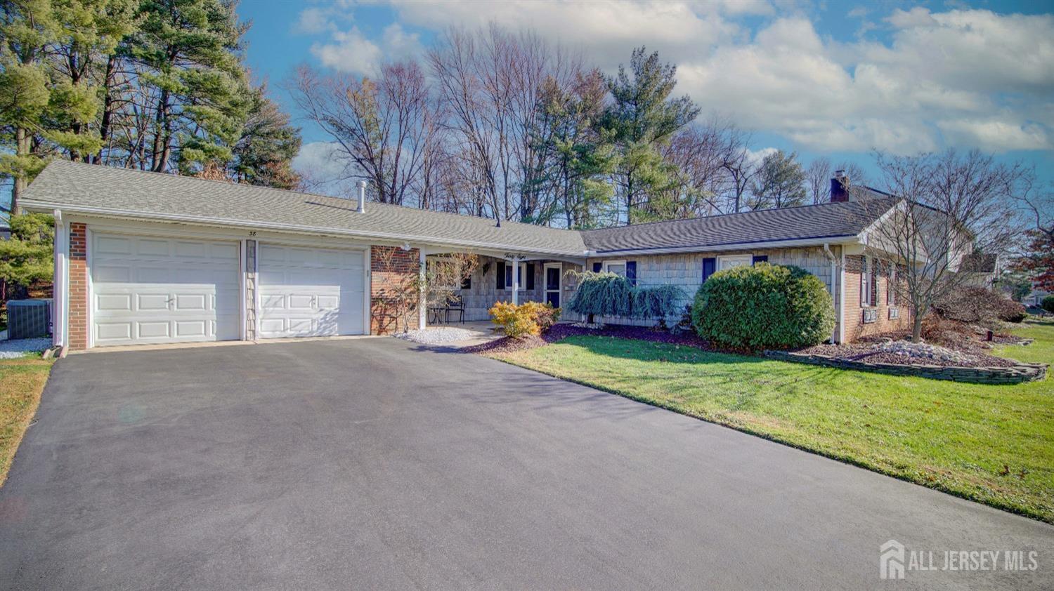 38 Mistletoe Drive, Old Bridge, New Jersey image 3