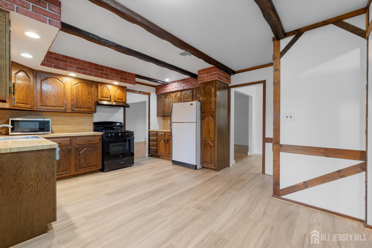 40 Montclair Avenue, Edison, New Jersey image 28