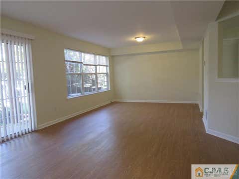 Townhouse For Rent - 701 Stony Brook Way<br/> North Brunswick, NJ 08902