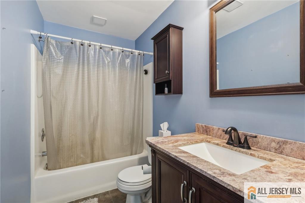 321 Snowgoose Lane, Harrison, New Jersey image 22