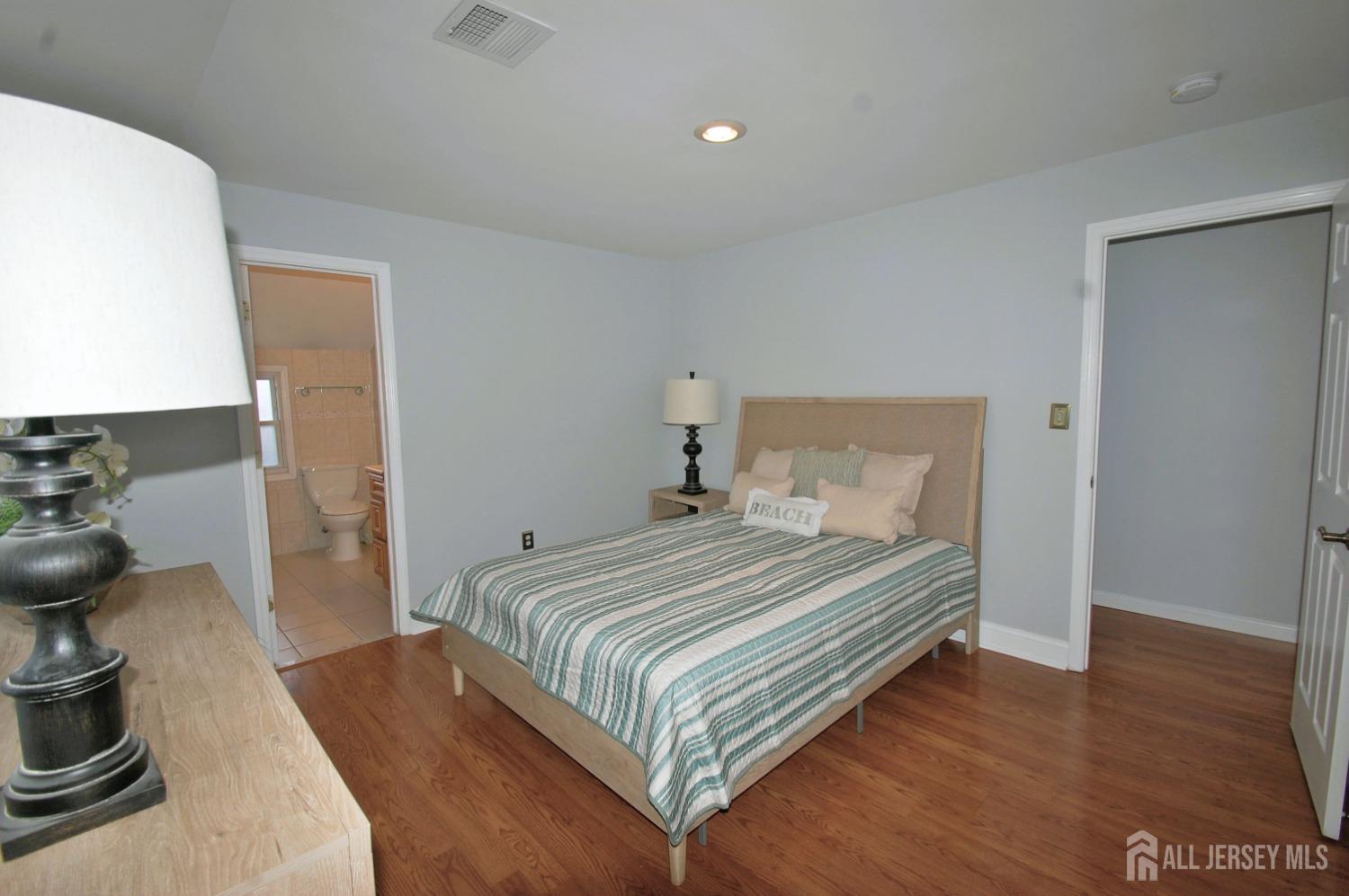 1756 Union Avenue, Hazlet, New Jersey image 24