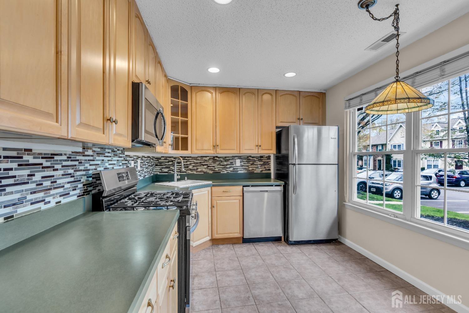 19 Albury Way, North Brunswick, New Jersey image 7