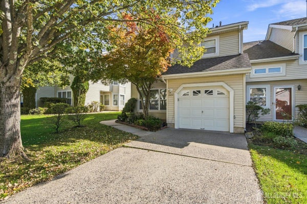 220 MANAHAN RD, EAST BRUNSWICK, NJ 08816 - Image cc20156b1f2c7d266df6a6e4762782cf/2623789236
