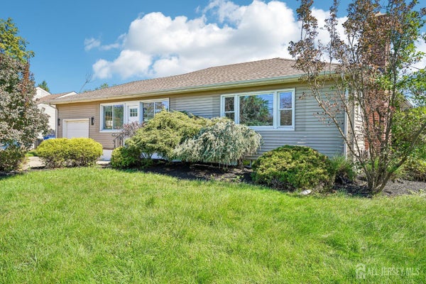 2907 NORWOOD AVE, SOUTH PLAINFIELD, NJ 07080 - Image cc4d4e8b3d178e7c26c1f447966c5de2/2203370835