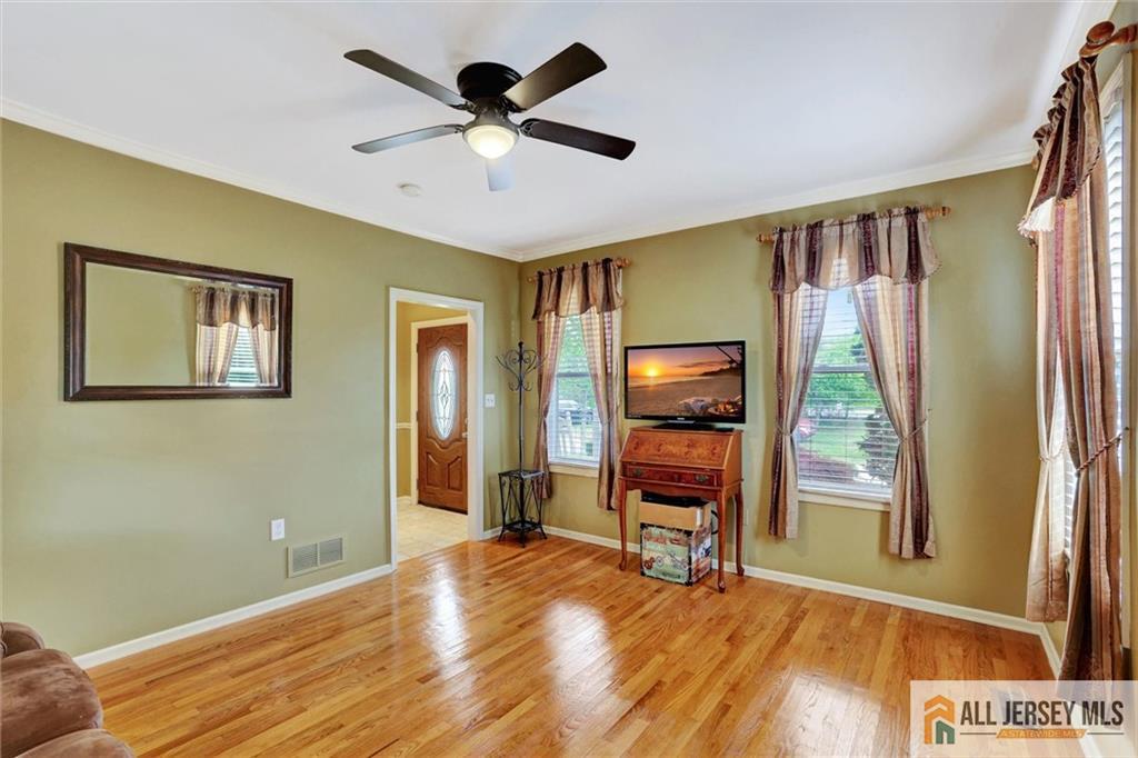 43 Railroad Avenue, Helmetta, New Jersey image 4