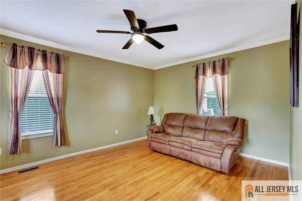 43 Railroad Avenue, Helmetta, New Jersey image 5