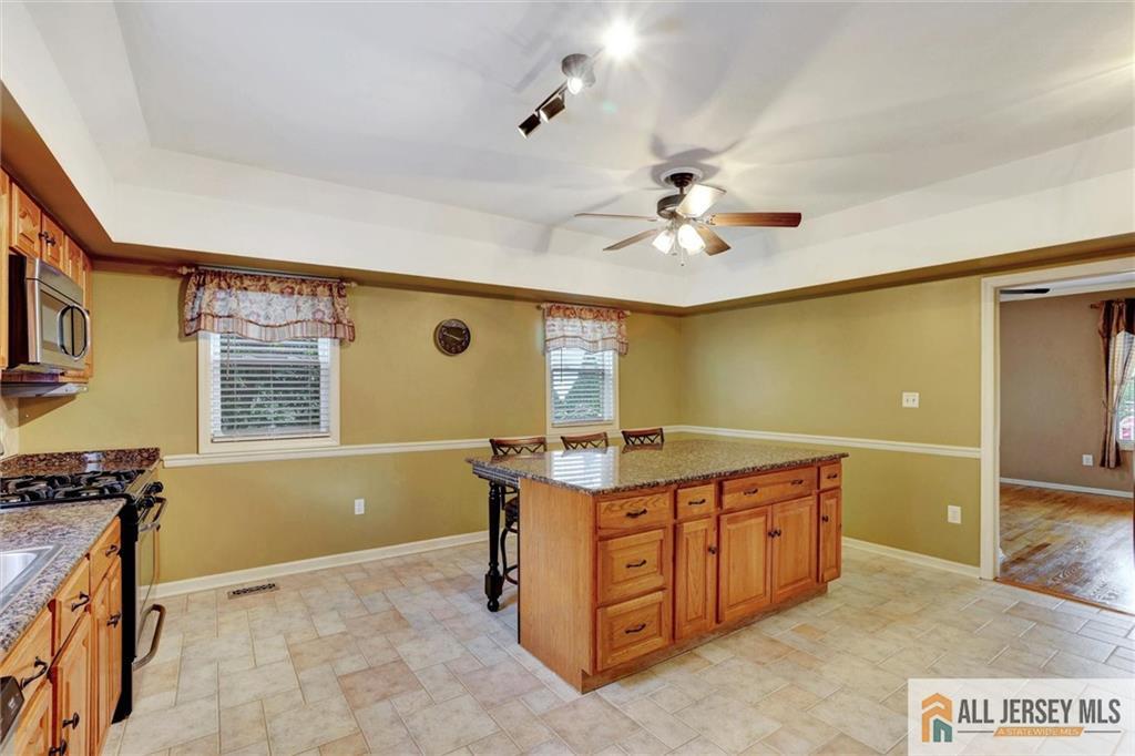 43 Railroad Avenue, Helmetta, New Jersey image 12
